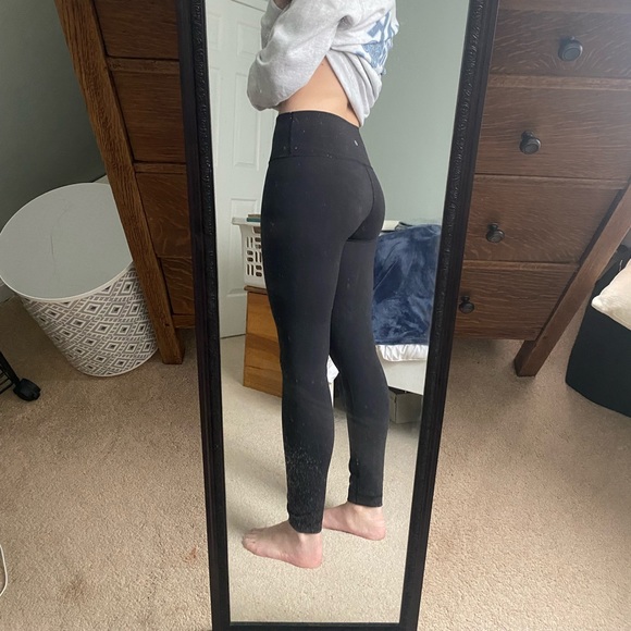LULULEMON LEGGINGS NWOT - Picture 3 of 4